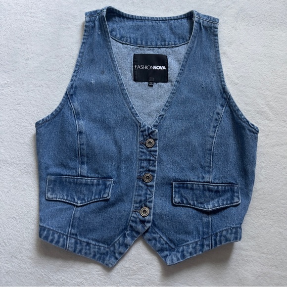 Fashion Nova Denim Button Up Vest - Picture 4 of 5